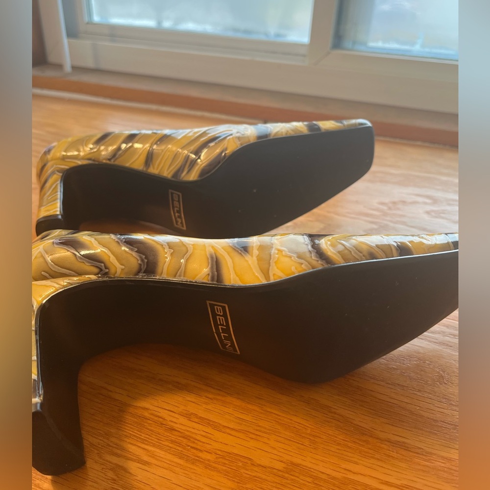 Bellini Patterned Heels - Picture 4 of 11